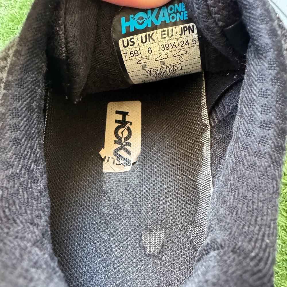 Hoka One One Black Clifton 9 Women’s Sneakers - Picture 9 of 12